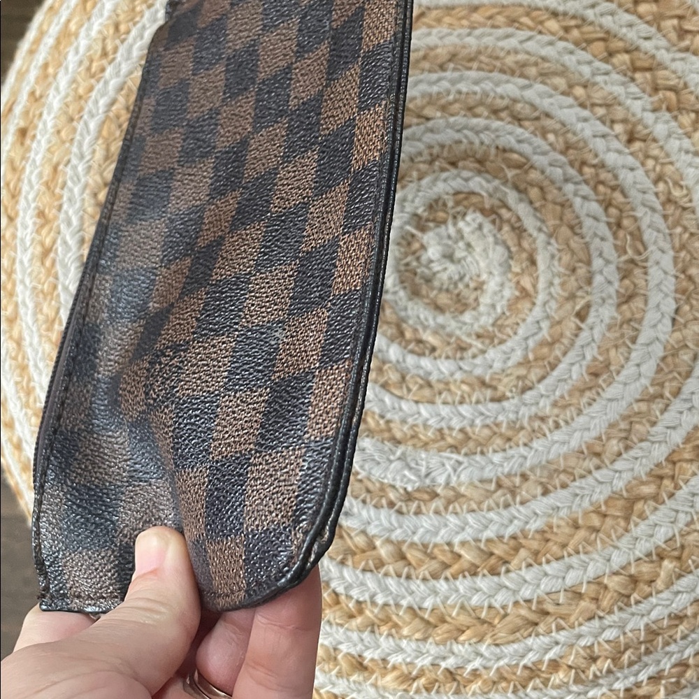 LV Damier Ebene zippered wristlet. - Picture 6 of 6